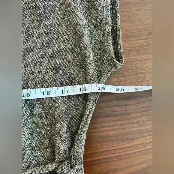 Motherhood Maternity top size Medium - Picture 4 of 5